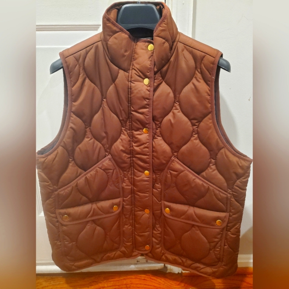 NWT J.crew puffer vest with Primaloft